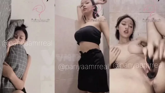 Bokep Indo Miss Panya Bangun Tidur Mandi Sekalian Colmek Pakai Dildo