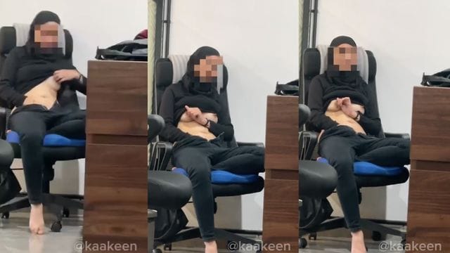 Bokep Indo Kaakeen Hijab Sange Colmek Pas Lagi di Kantor